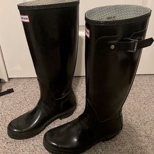 Tall Gloss Black Hunter Boots
